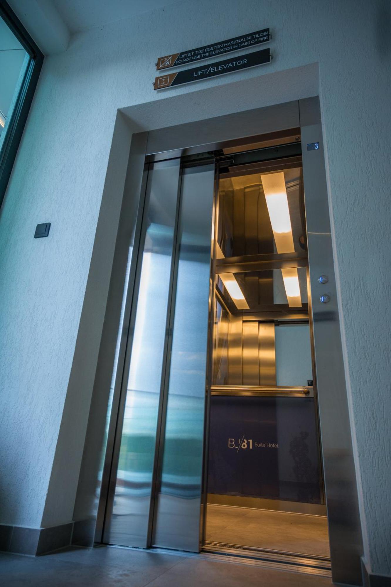 Bj81 Suite Hotel Siófok Exterior foto